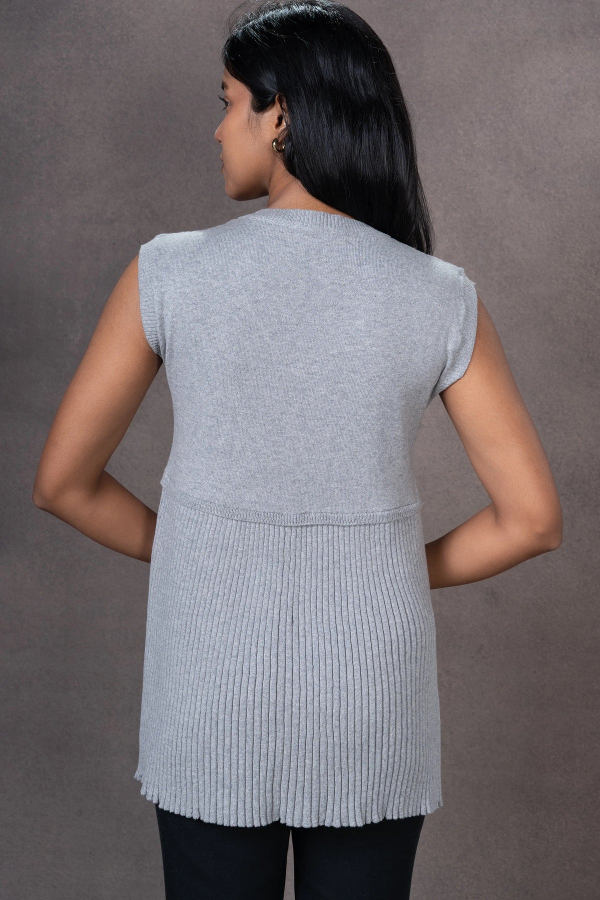 Sleeveless Pleated Knit Top