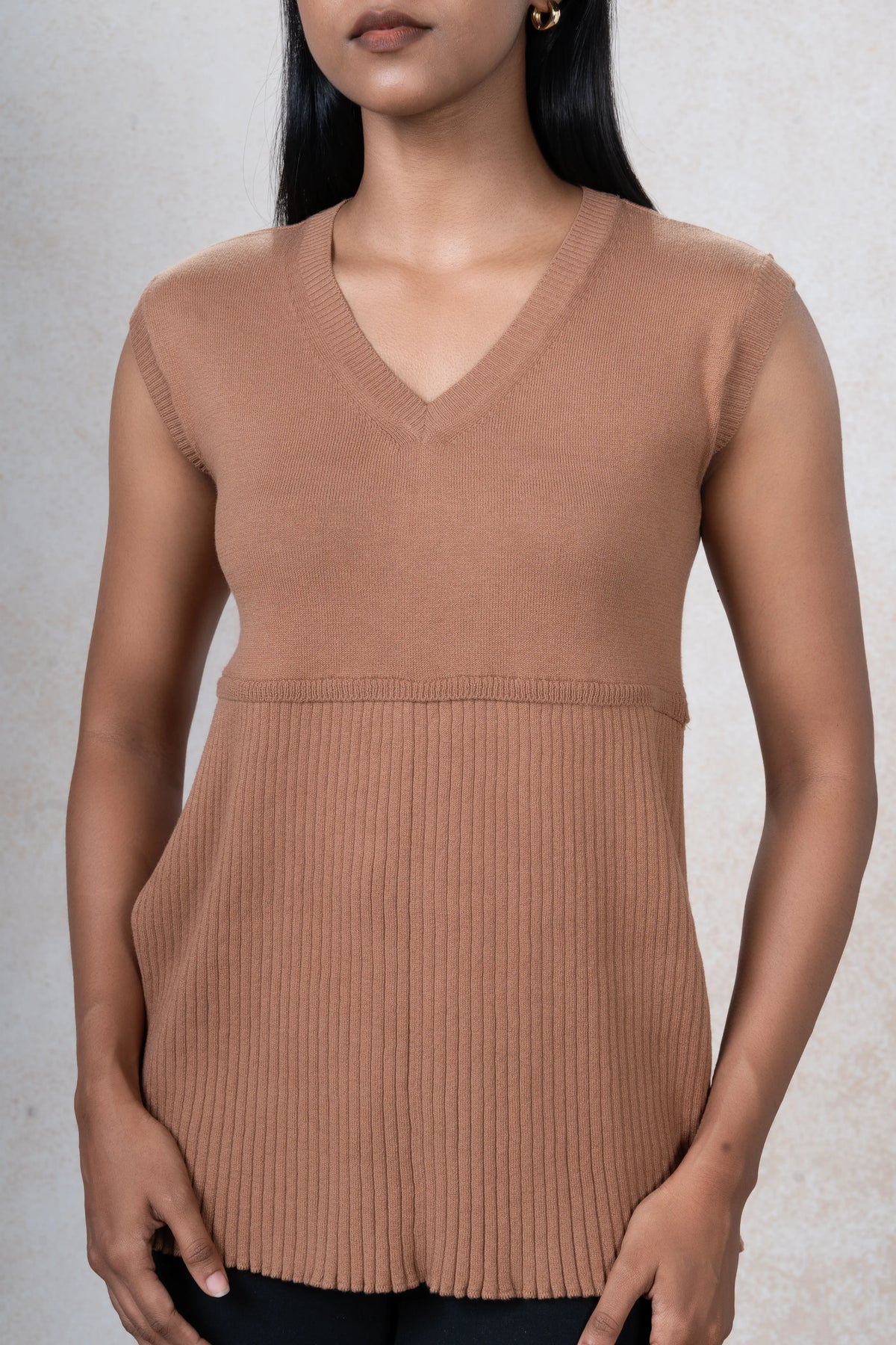 Sleeveless Pleated Knit Top